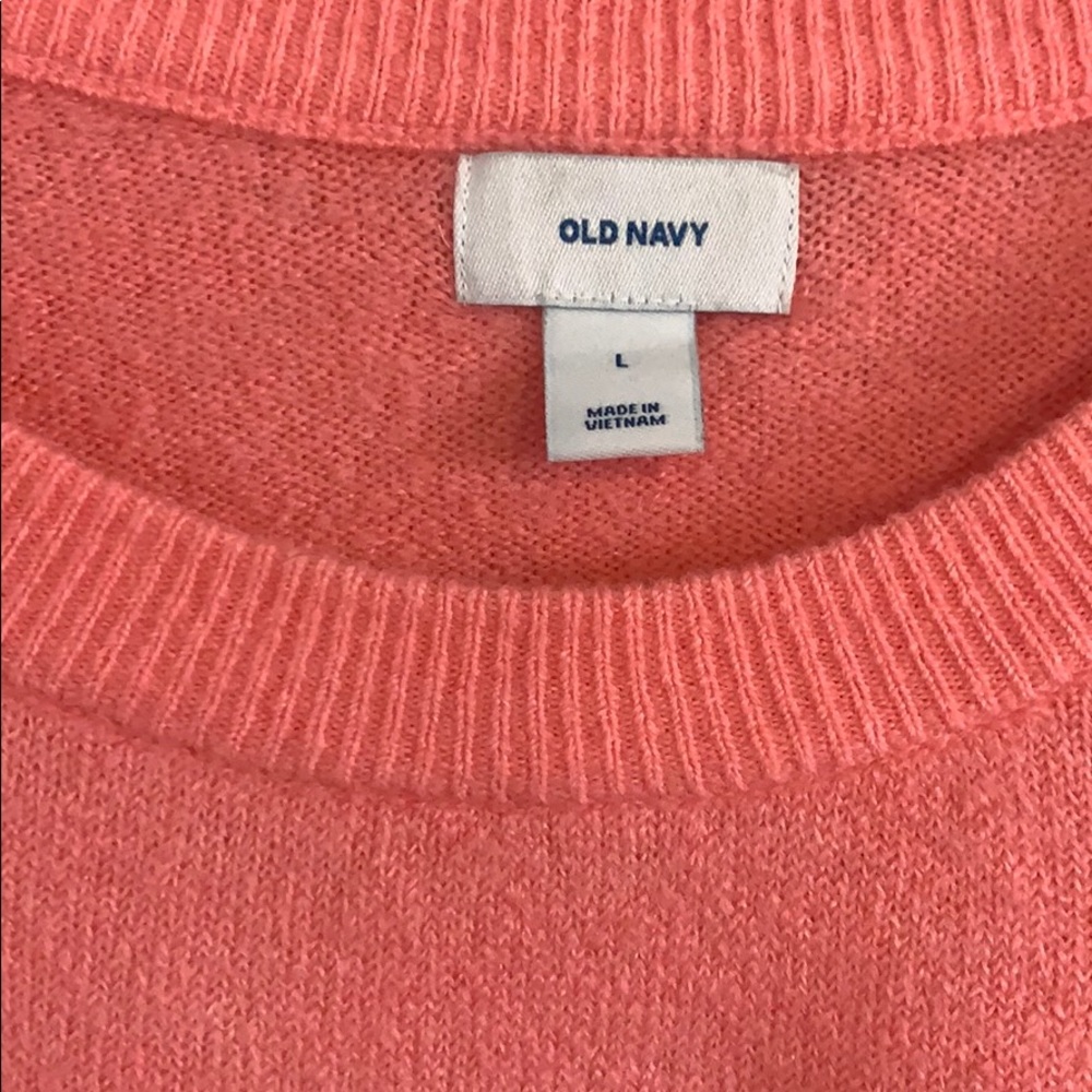 Old Navy ~ Coral Pink ~ Crewneck Sweater ~ Size Large ~ Very Soft - Picture 2 of 4